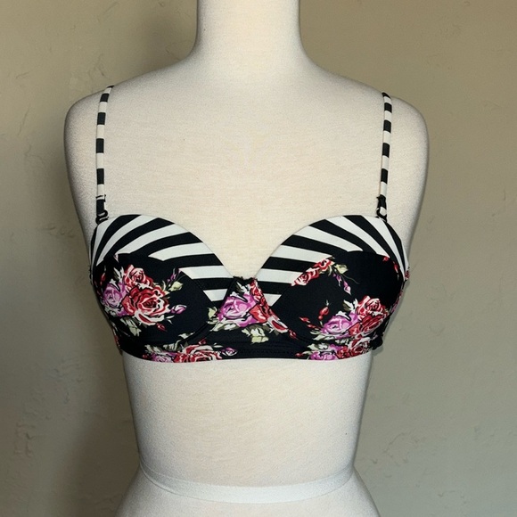 FOREVER 21 floral adjustable strap bathing suit swim top women’s size small - Picture 2 of 10